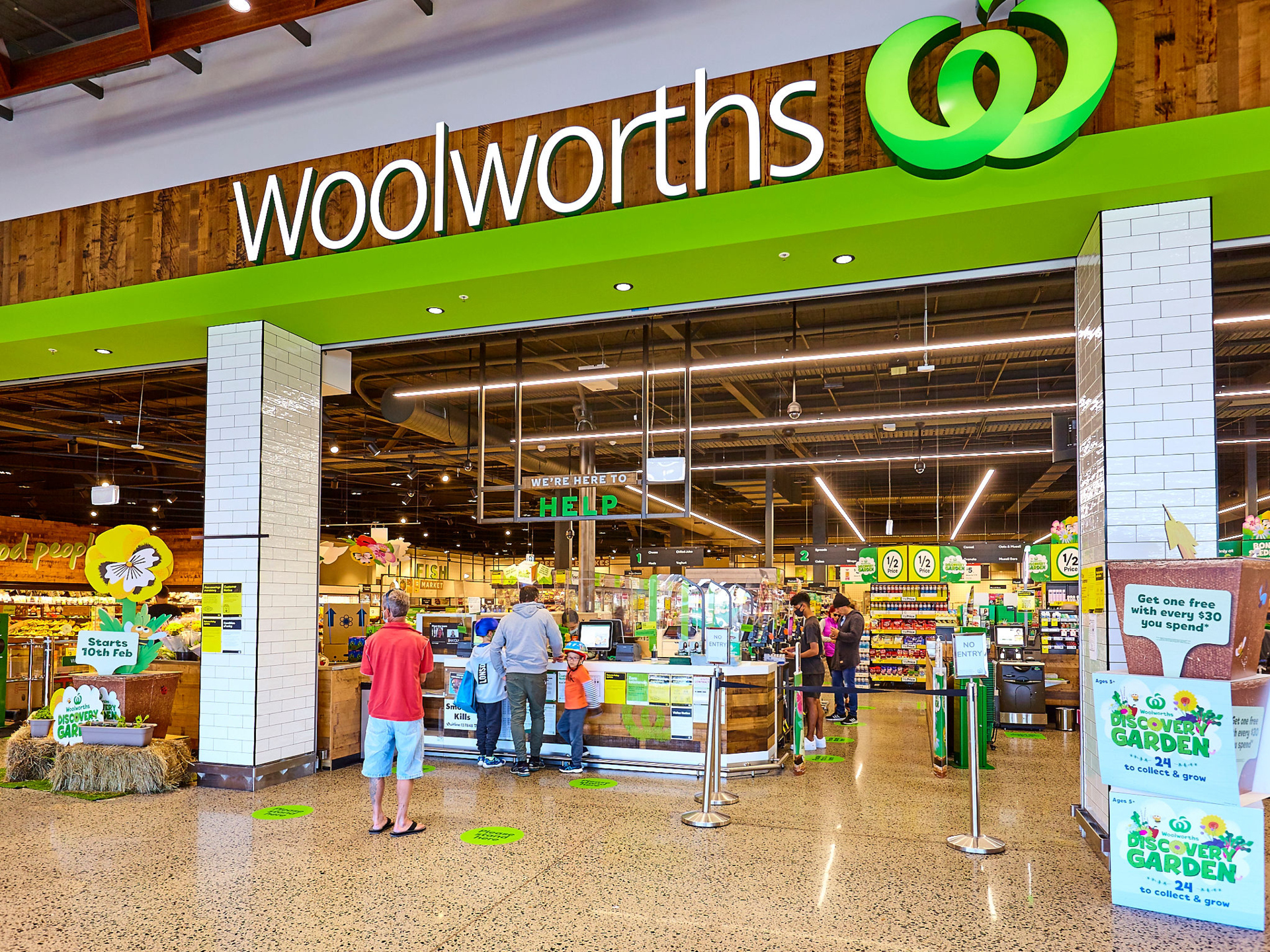 Woolworth_Real_Comms_v014_3873-615145dacdacf
